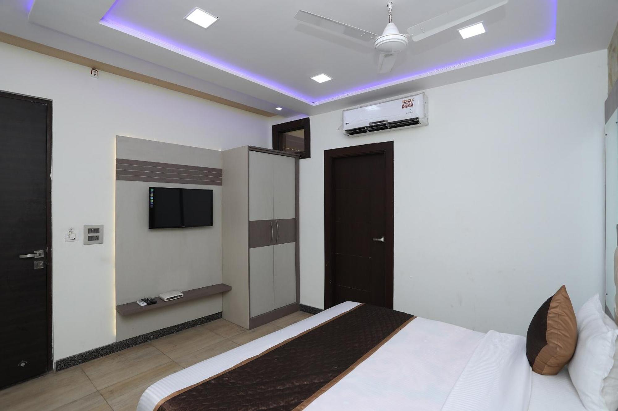 Oyo Hotel Vaishnavi Heritage Inn Agra  Ngoại thất bức ảnh