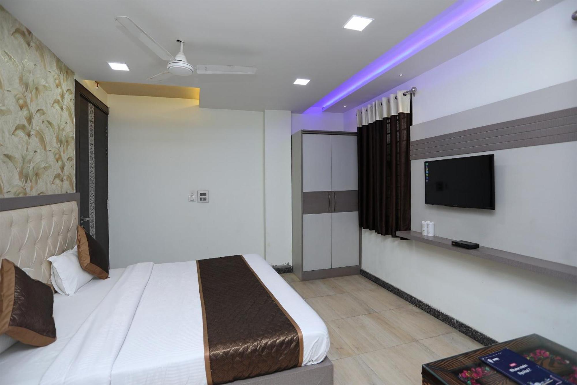 Oyo Hotel Vaishnavi Heritage Inn Agra  Ngoại thất bức ảnh
