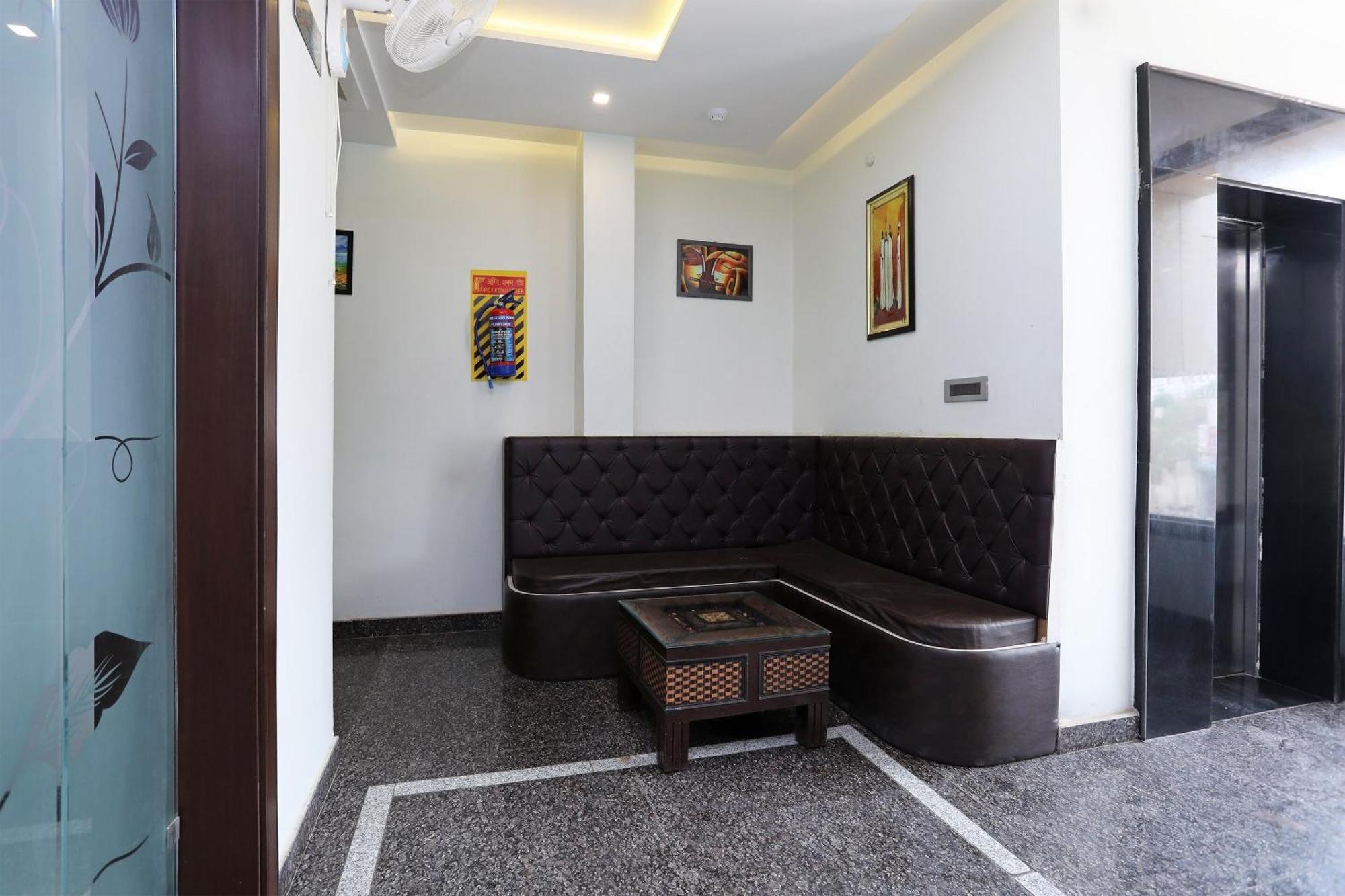 Oyo Hotel Vaishnavi Heritage Inn Agra  Ngoại thất bức ảnh