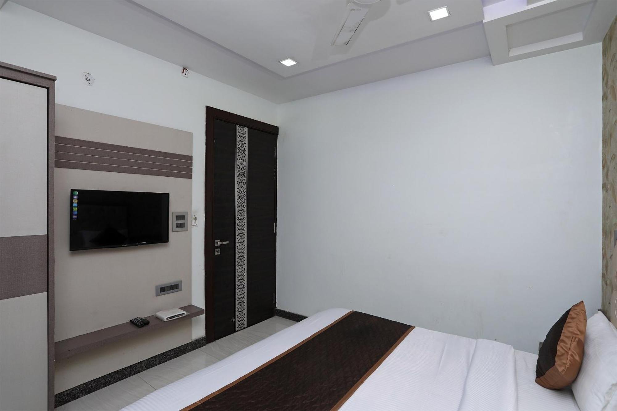 Oyo Hotel Vaishnavi Heritage Inn Agra  Ngoại thất bức ảnh